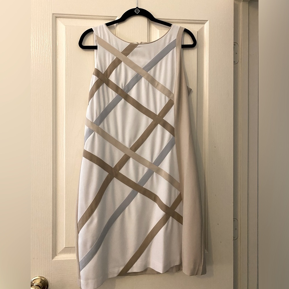 White House Black Market shift dress. Multicolored size 12